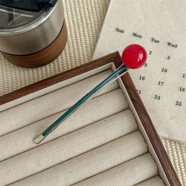 Cute Minimalist Women's Solid Color Arylic Hair Clip - Image 10