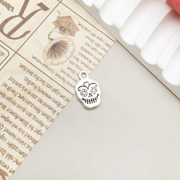 1 Piece Alloy Moon Spider Web Skull Pendant - Image 9