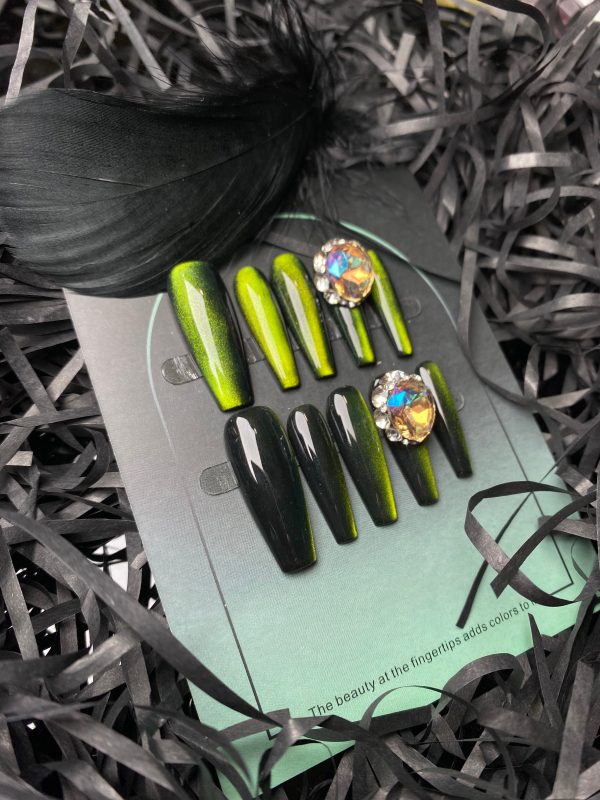Verdant Valley Reusable Press-On Crystal Long Wearable Nails - Image 3