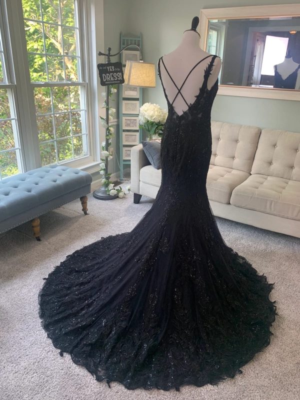 X Back V Neck Black Embroidered Lace Tulle Mermaid Wedding Dress - Image 2