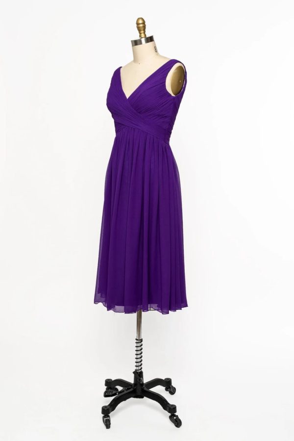 V Neck Sleeveless Crisscross Short Purple Chiffon Bridesmaid Dress - Image 5