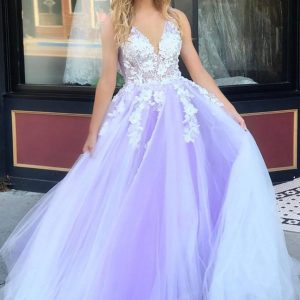 V-neck Sleeveless Lavender Lace Tulle Ball Gown Prom Party Dress