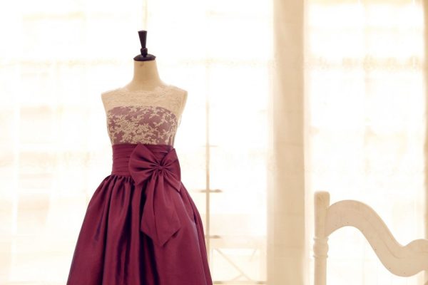 Vintage Ivory Lace Dark Raspberry Taffeta V Back Short Bridesmaid Dress - Image 3